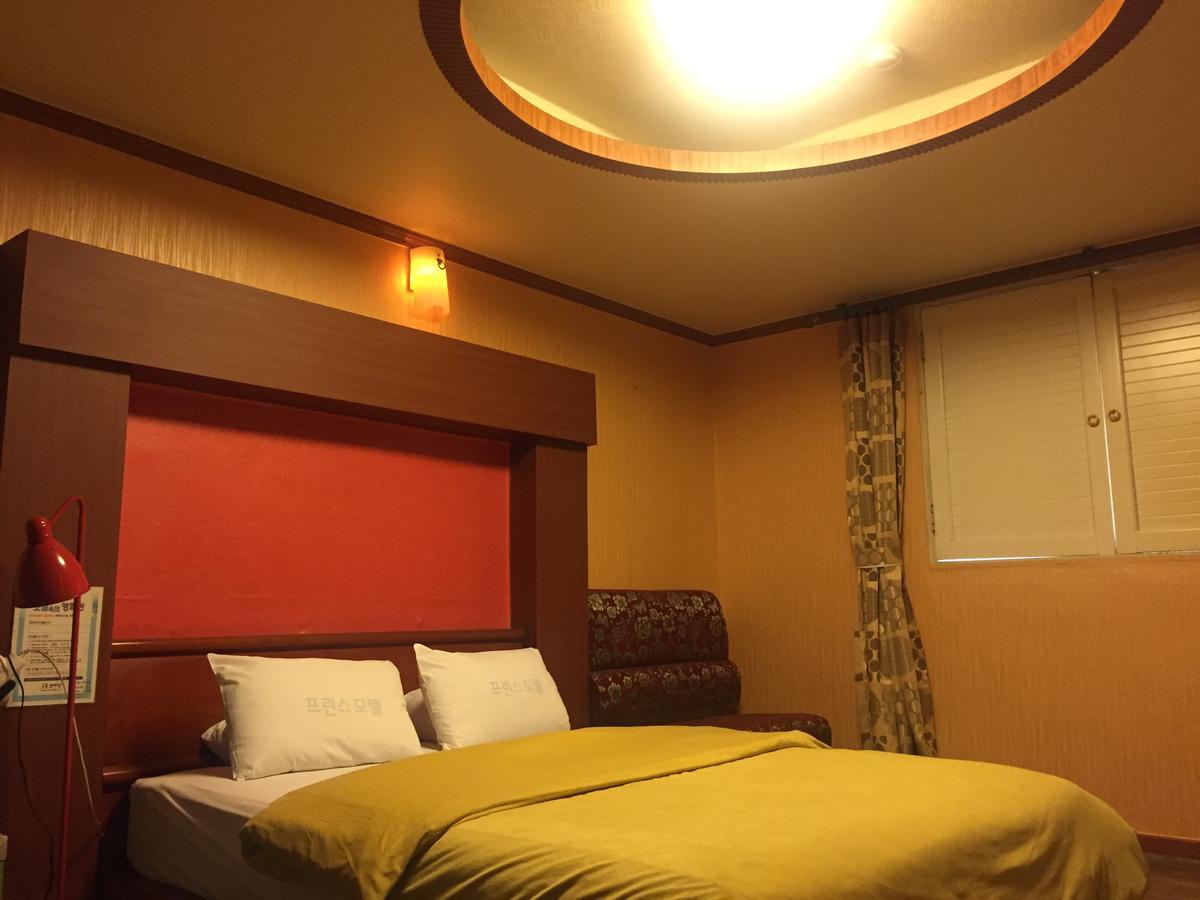 Gwangju Metropolitan City Prince Hotel מראה חיצוני תמונה