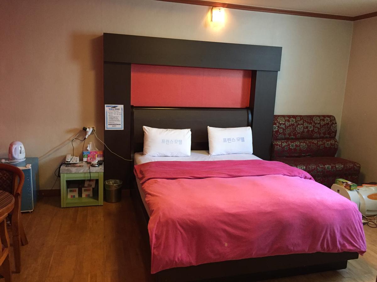 Gwangju Metropolitan City Prince Hotel מראה חיצוני תמונה